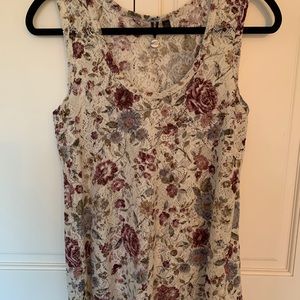 Buckle BKE crochet Tank Size Large